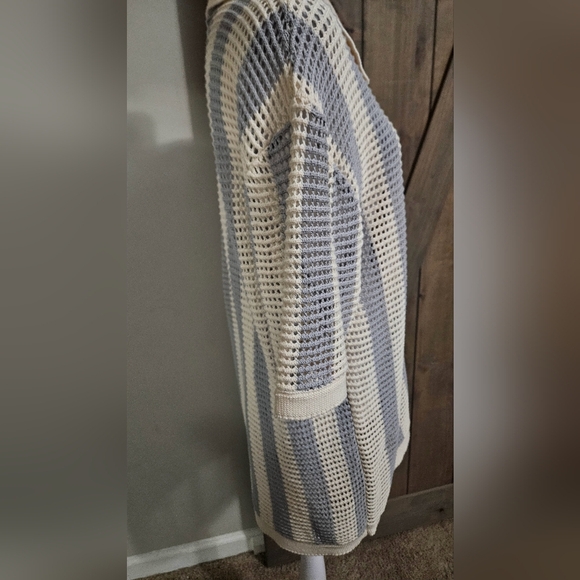 MASSIVE LUXURY Crochet OpenKnit ShortSleeve Button Shirt.Blue/cream Stripe L NWT - Picture 9 of 12